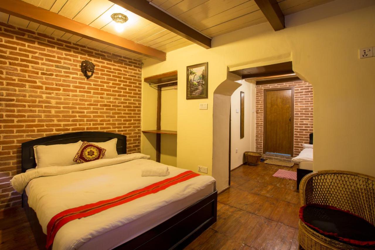 Tulaja Boutique Hotel Бгактапур Екстер'єр фото